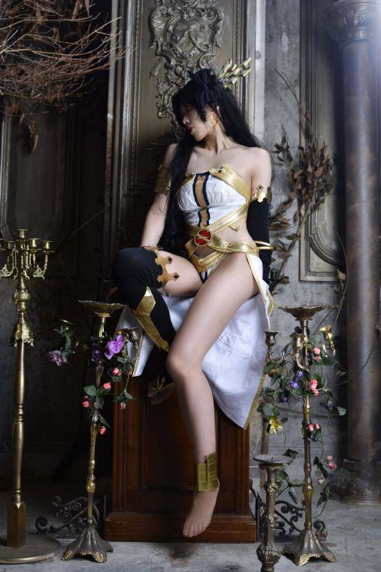美女推主的兔女郎 Cos，黑絲肉腿迷人宣傳圖8