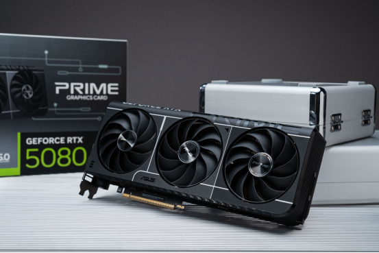 華碩推出ROG ASTRAL夜神RTX 5080顯卡宣傳圖3