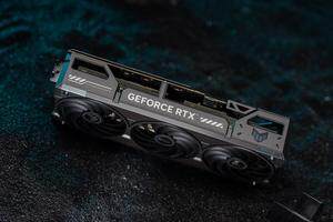 華碩TUF RTX 5070 Ti發(fā)布，引領AI渲染技術新潮流宣傳圖3