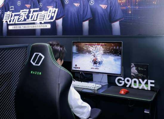 三星玄龍騎士G90XF裸眼3D顯示器實測：AI 3D轉(zhuǎn)換如何提升游戲沉浸體驗宣傳圖2