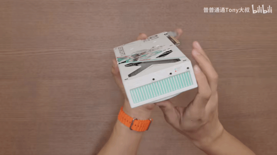 華碩天選 × 初音未來聯(lián)名RTX 5060 Ti顯卡發(fā)布：PCIe 5.0 ×8與雙模式切換解析宣傳圖3