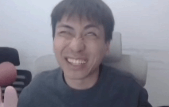 《英雄联盟》主播“小明剑魔”直播争议引热议：百万彩礼矛盾与家庭财务纠纷深度解析
