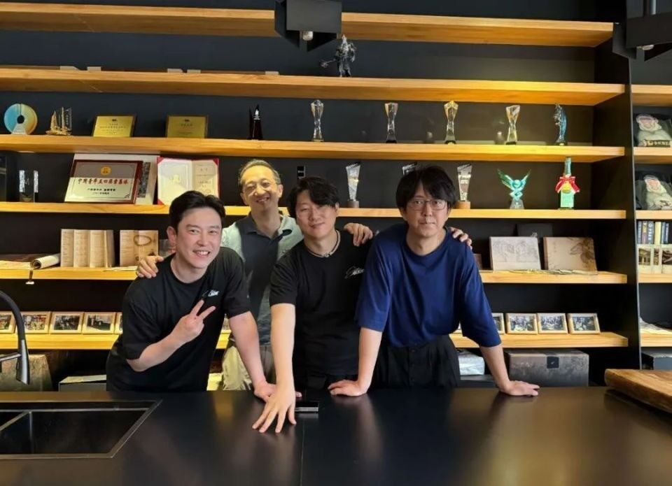 《星刃》制作人金亨泰参访《黑神话》艺术展 杭州西湖线下联动确认延期至7月