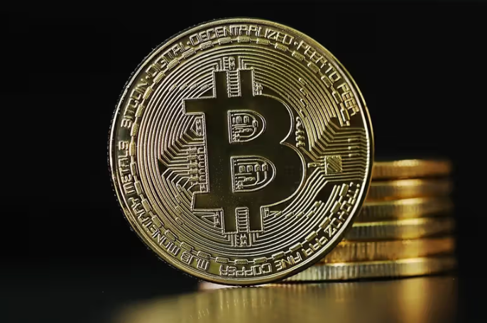 法币信任危机加剧？欧元挑战美元或推升BTC避险需求
