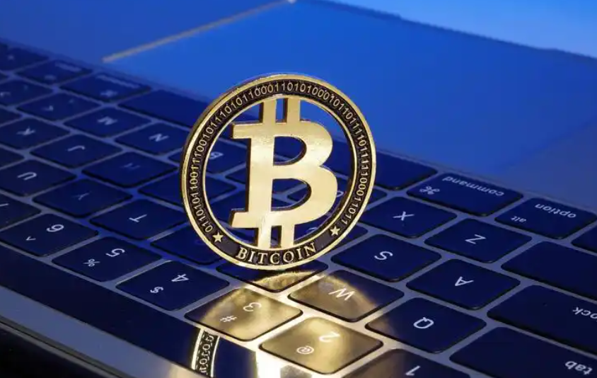 极端投资策略争议？比特币(BTC)定投模式引风险管理讨论