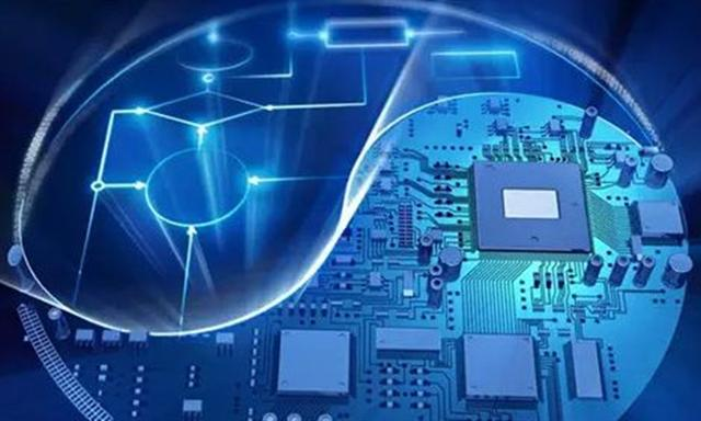 区块链与云计算的定义是什么？两者有哪些核心区别？